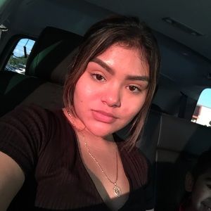 Meet your Posher, Nadia